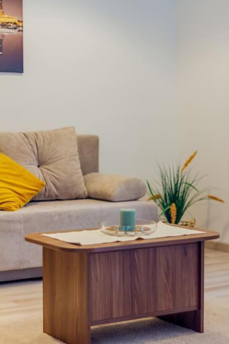 Cozy Nest By The Andrassy Avenue Apartamento Budapeste Exterior foto