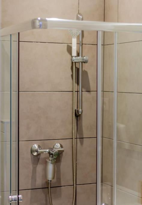 Cozy Nest By The Andrassy Avenue Apartamento Budapeste Exterior foto
